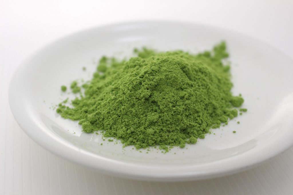 国産植物素材を使用した青汁粉末