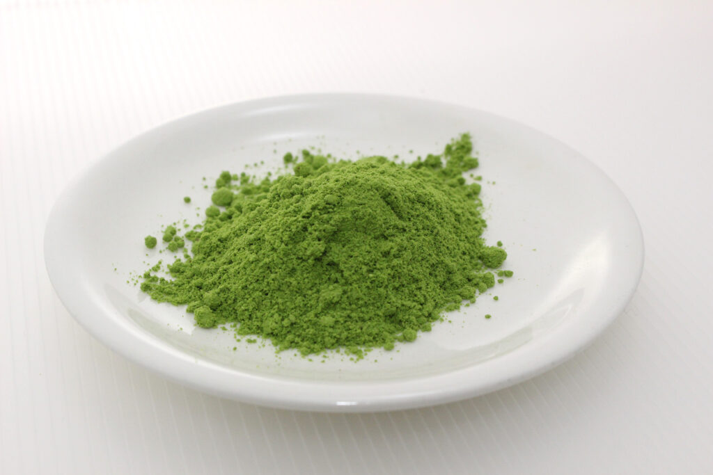 国産植物素材を使用した青汁粉末